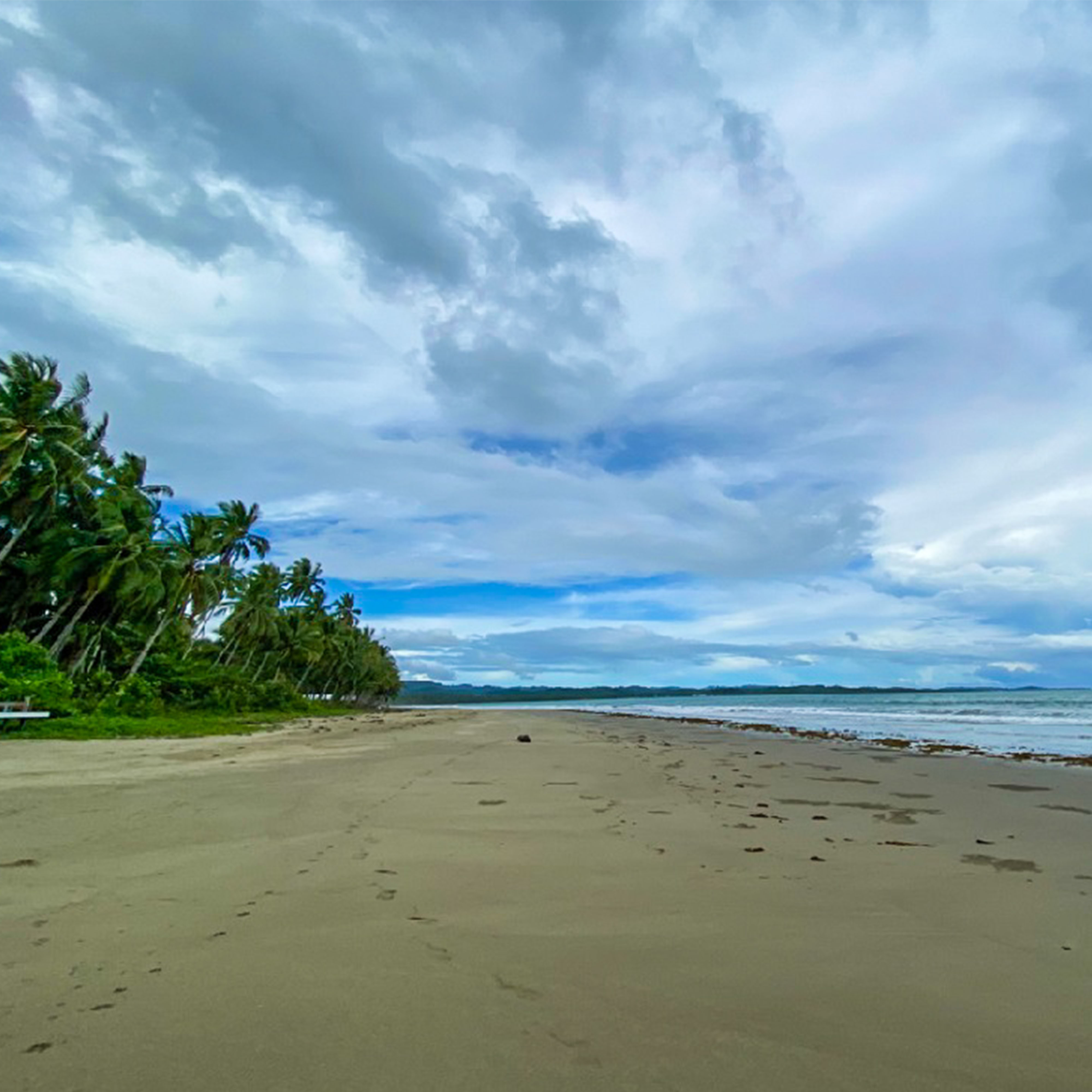 <b class="font-bara"><i class="bi bi-geo-fill h4"></i> KALUBYOKAN SURFING SITE</b> <br/>Located at Brgy. Buatong, San Agustin, SDS.